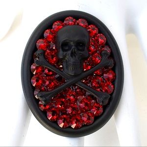 GASOLINE GLAMOUR SIAM BLACK SKULL BONES RING